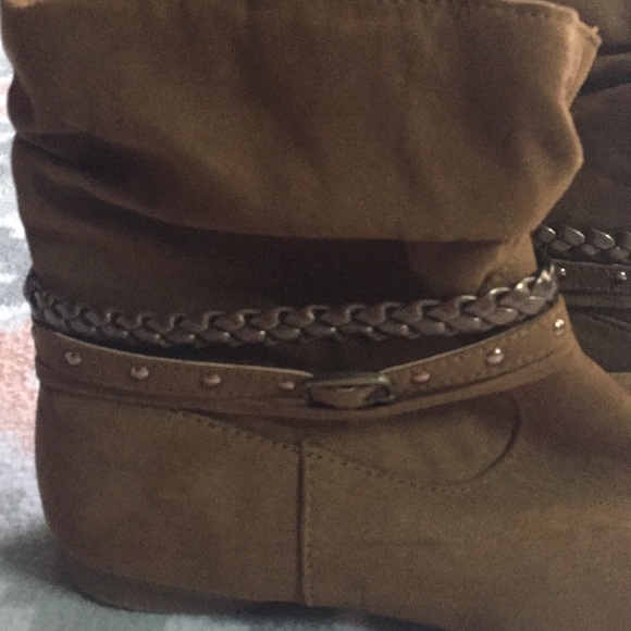 Girls ankle booties size 5. Zip up - Picture 2 of 7